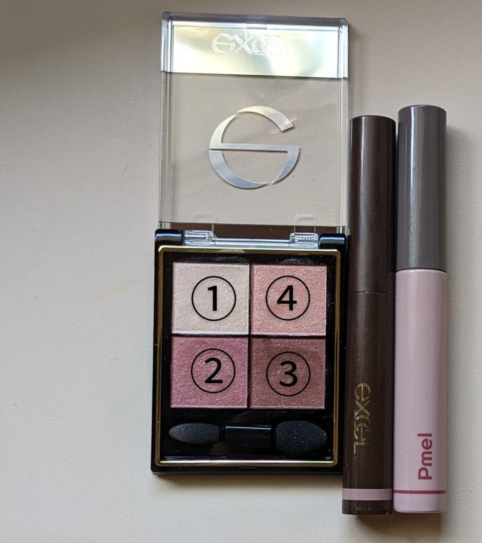 リアルクローズシャドウ/excel/アイシャドウパレットを使ったクチコミ(2枚目)