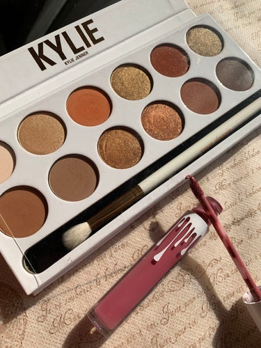 KYSHADOW/Kylie Cosmetics/アイシャドウパレットを使ったクチコミ（3枚目）