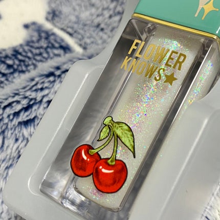 Cherry Love グリッター リキッドアイシャドウ/FlowerKnows/グリッターを使ったクチコミ(3枚目)