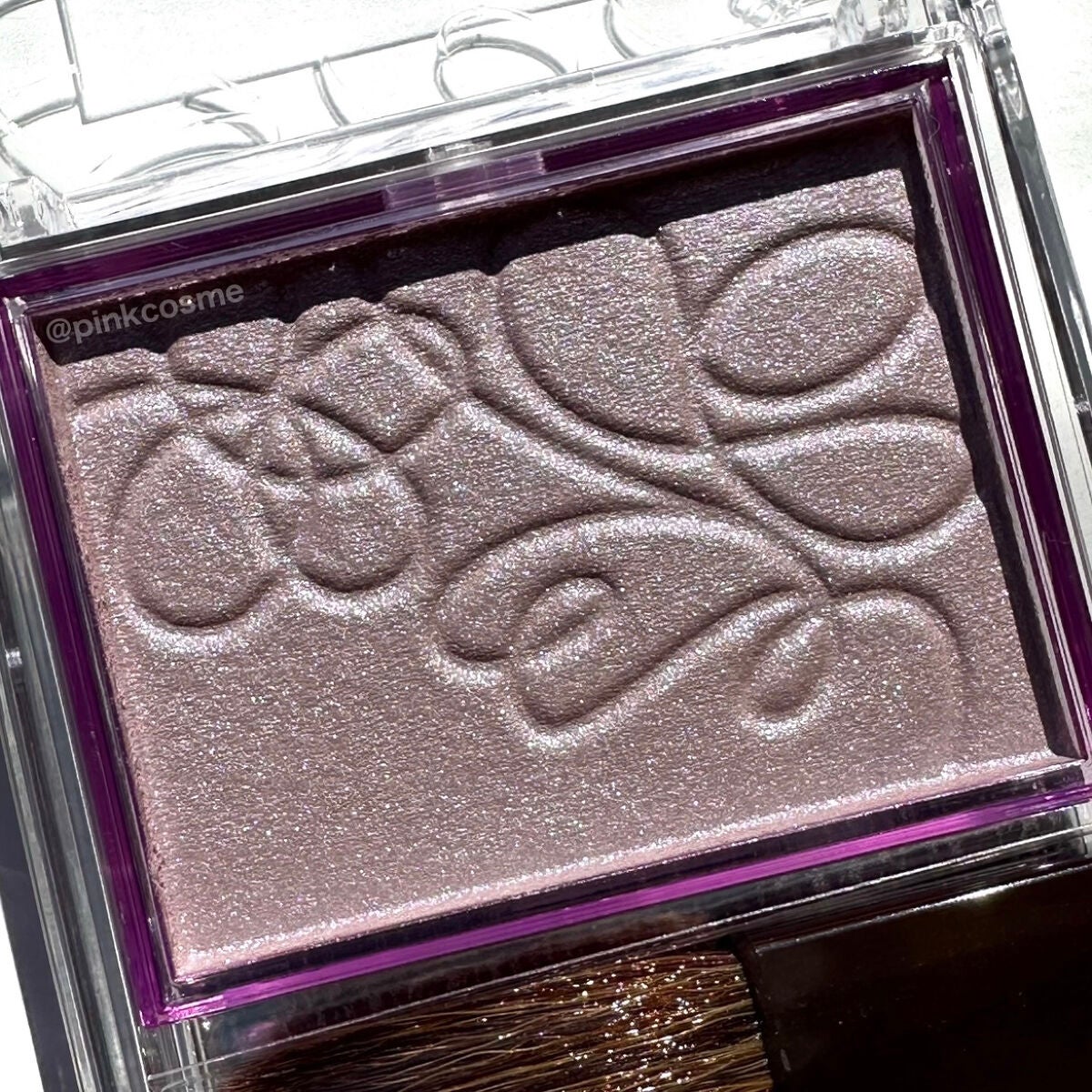 パールグロウニュアンサー/CEZANNE/パウダーハイライトを使ったクチコミ(2枚目)