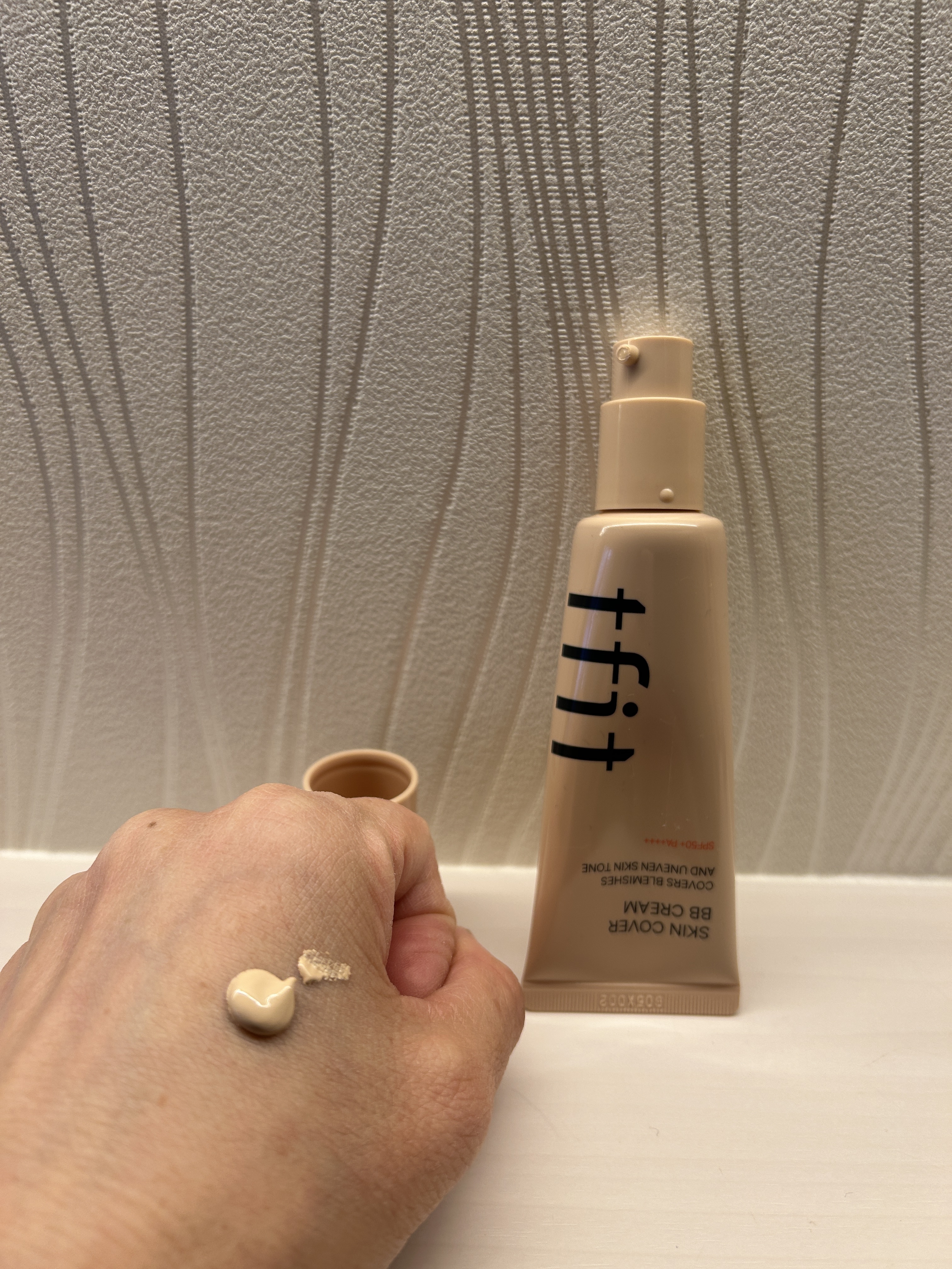 スキンカバーBBクリーム/TFIT/BBクリームを使ったクチコミ（2枚目）