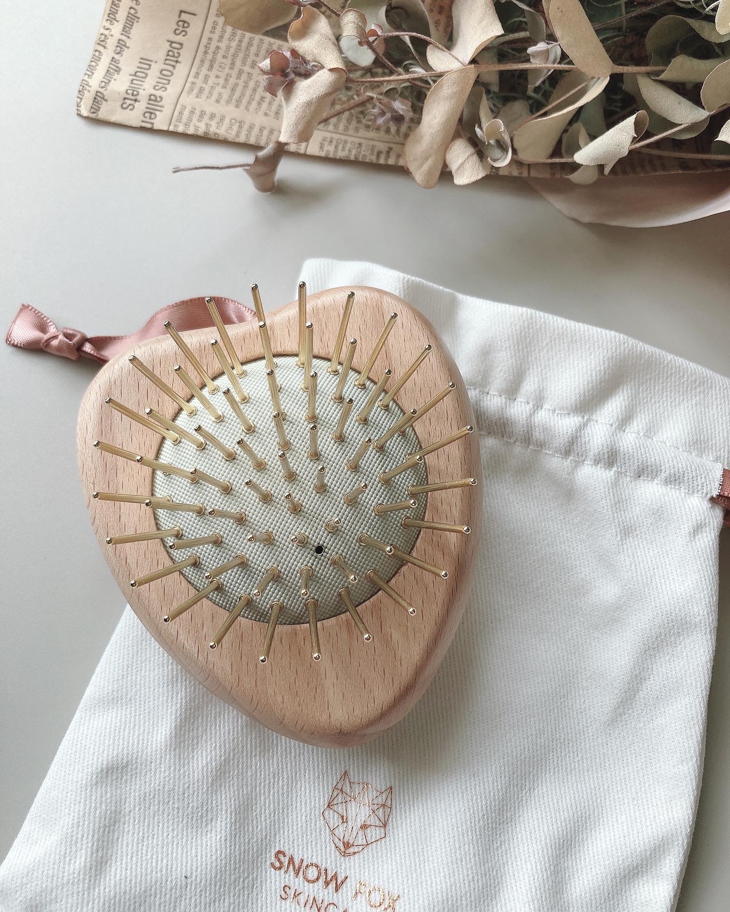 プレミアム FOX カッサ ウッド ミニハート ヘアブラシ/SNOW FOX SKINCARE/ヘアブラシを使ったクチコミ（1枚目）