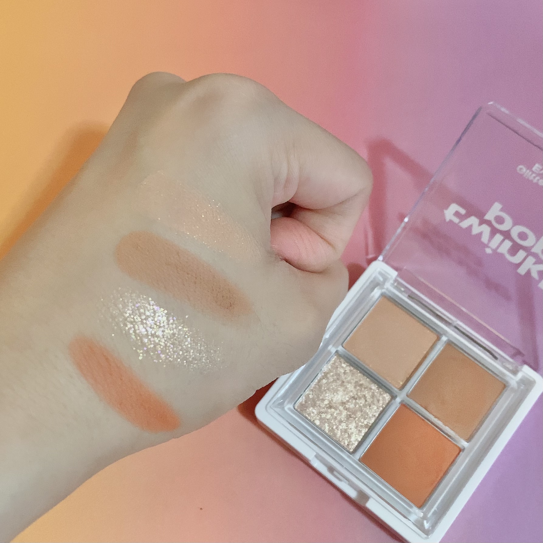 グリッターレイヤリングアイシャドウパレット 01 CORAL LAYER/TWINKLE POP/アイシャドウパレットを使ったクチコミ（2枚目）