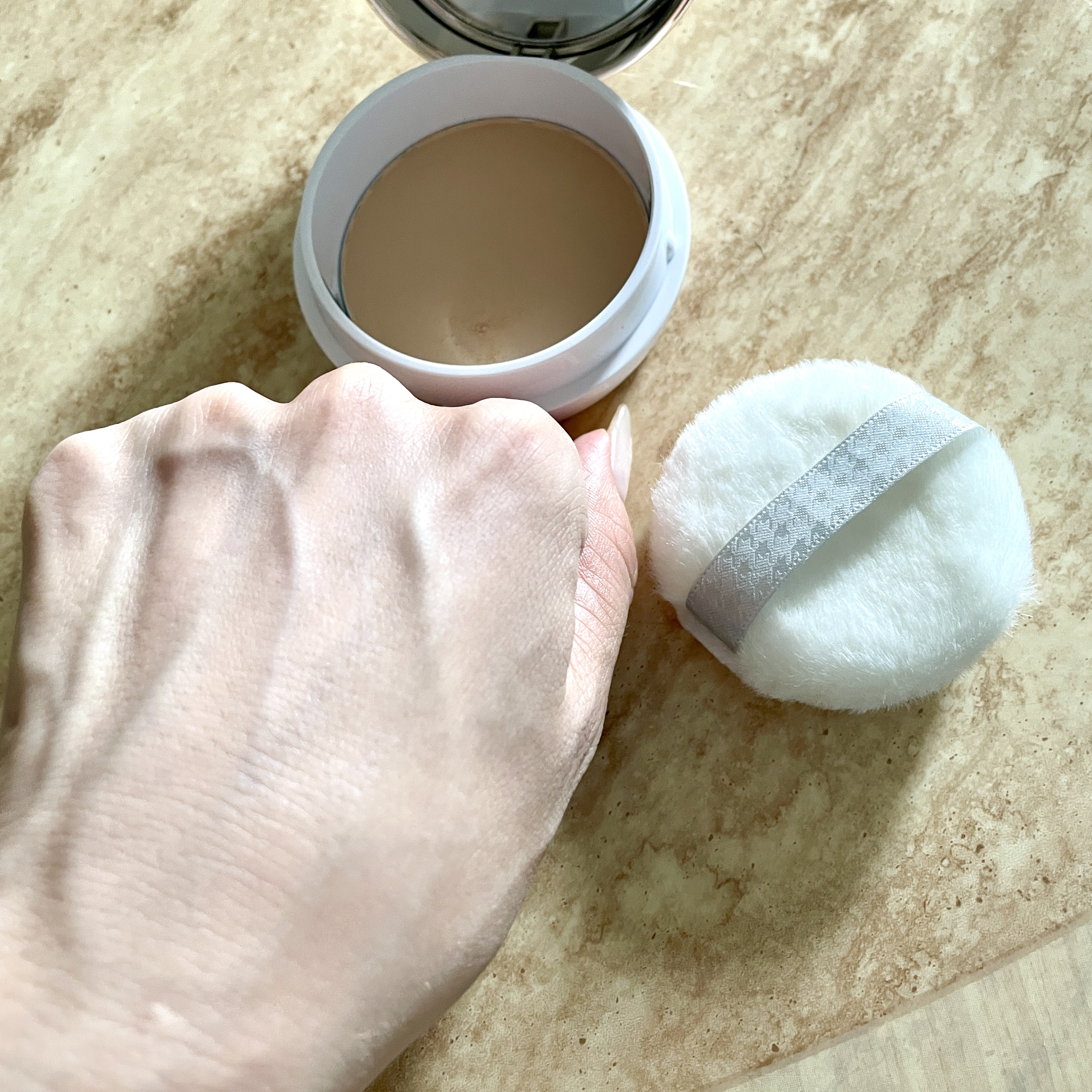 フェイスパウダー N 薬用リンクルオークル/クリアラスト/プレストパウダーを使ったクチコミ（3枚目）