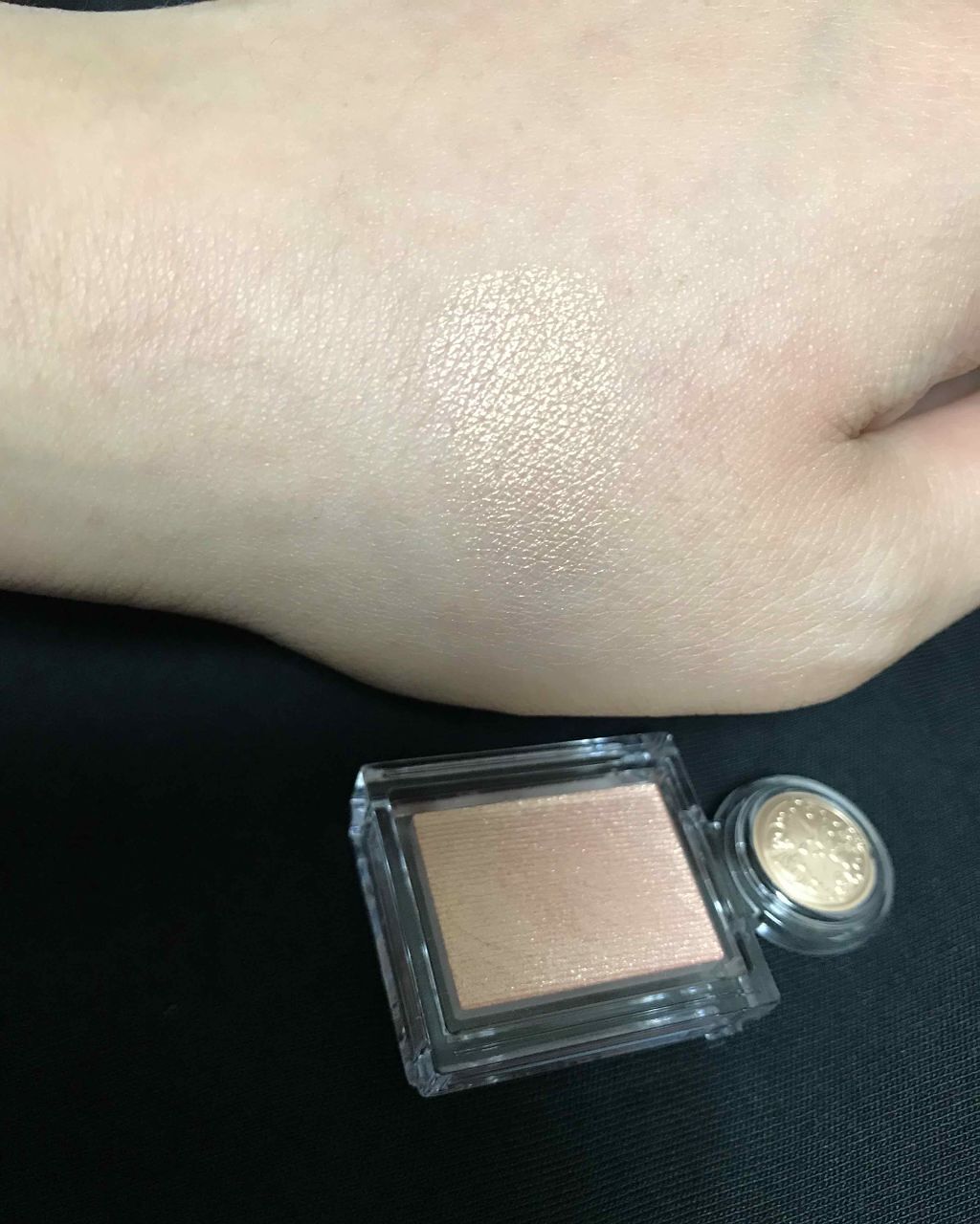 シャドーカスタマイズ/MAJOLICA MAJORCA/単色アイシャドウを使ったクチコミ(2枚目)