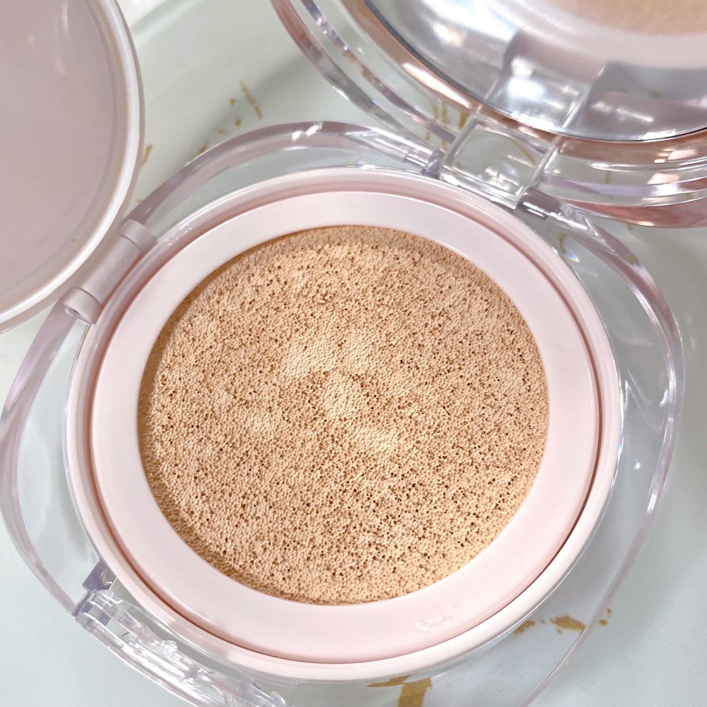 アリウル インクフェザーカバーラスティングクッション/Ariul/クッションファンデーションを使ったクチコミ(4枚目)