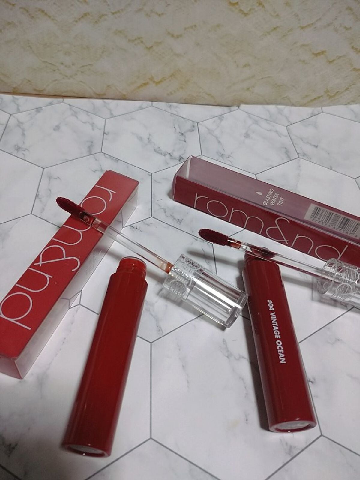 グラスティングウォーターティント/rom&nd/リップティントを使ったクチコミ(1枚目)