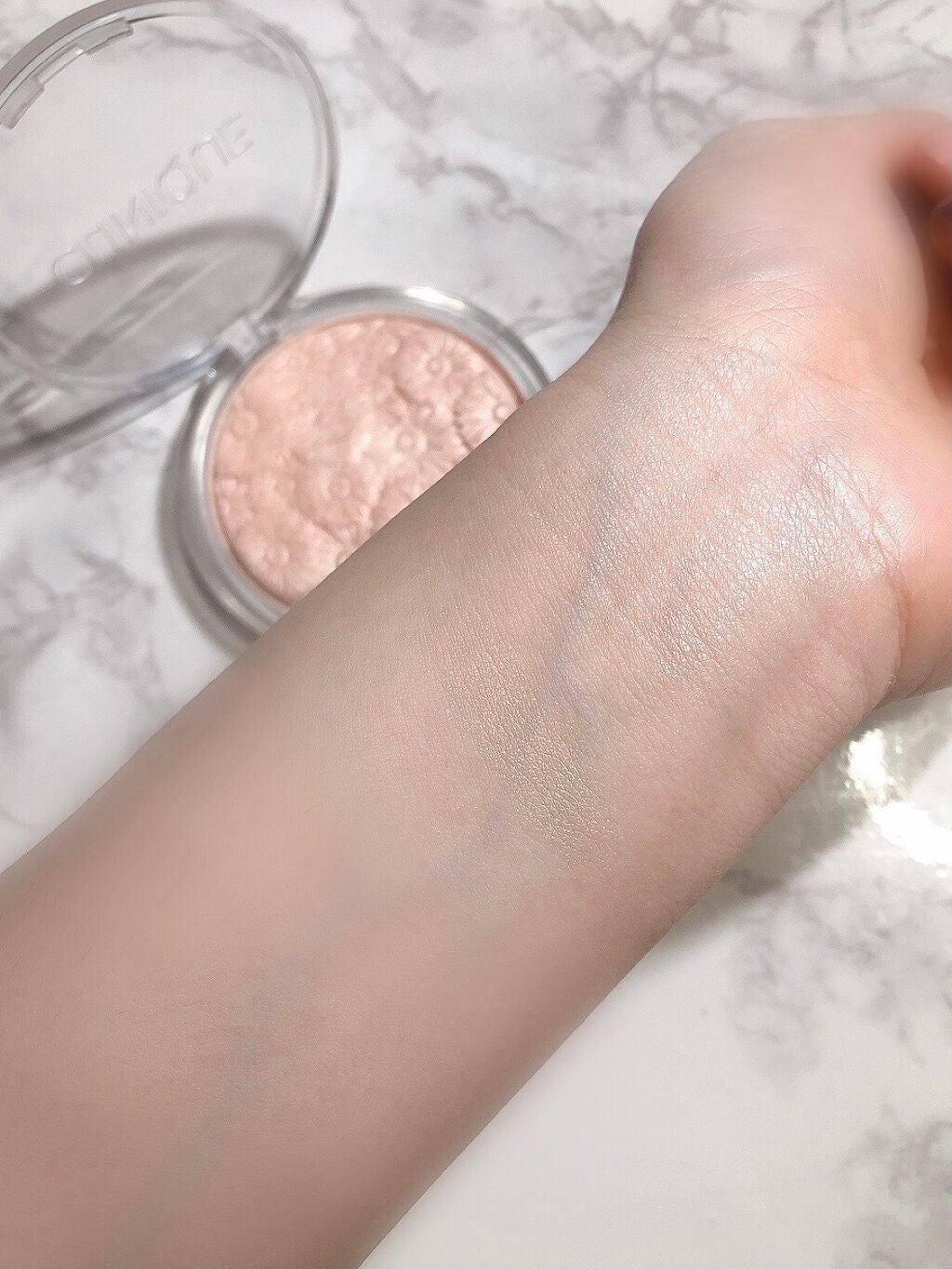 パウダー ポップ フラワー ハイライター/CLINIQUE/パウダーハイライトを使ったクチコミ(3枚目)