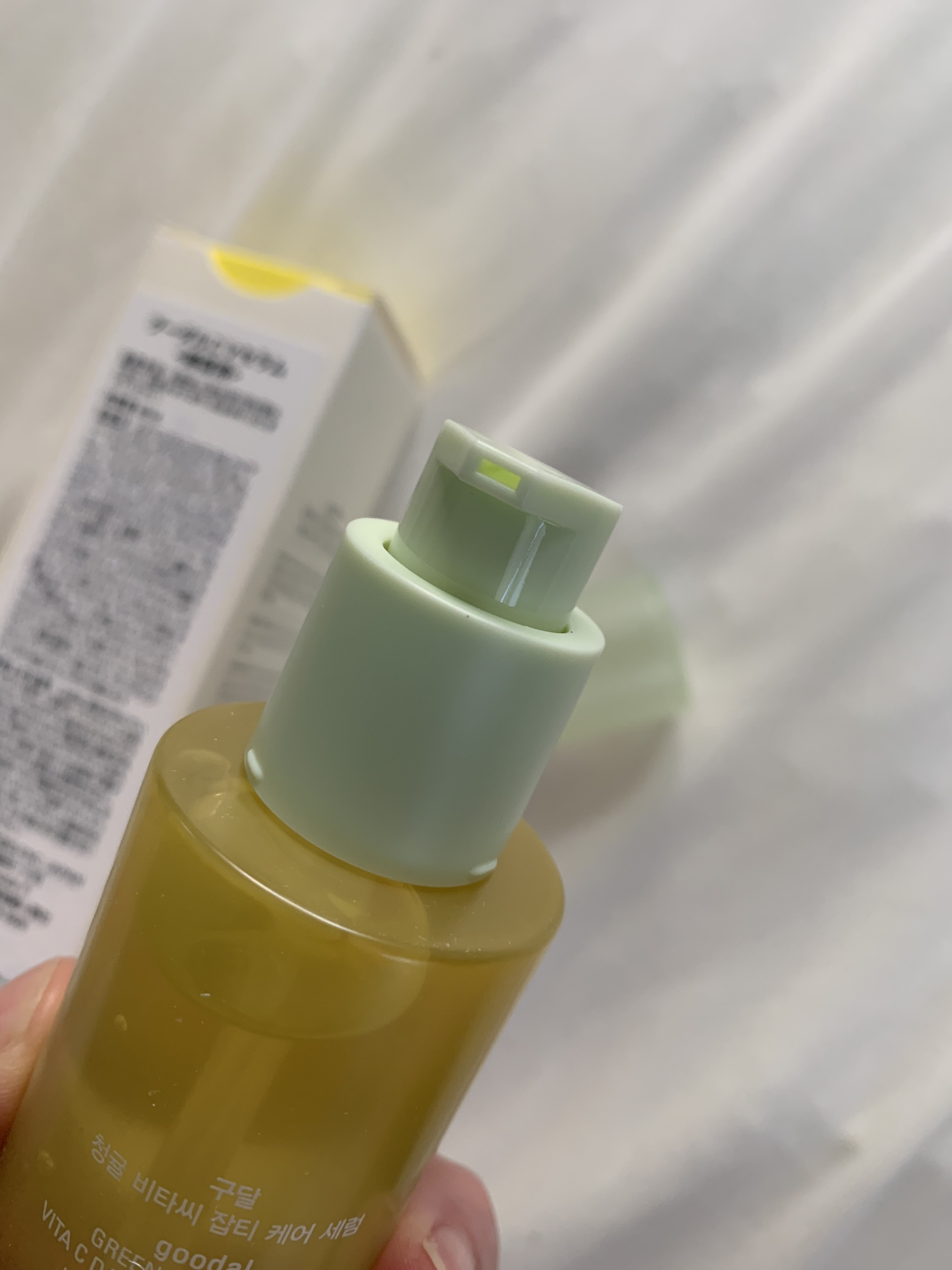 グリーンタンジェリン ビタC ダークスポットケアセラム/goodal/美容液を使ったクチコミ（2枚目）