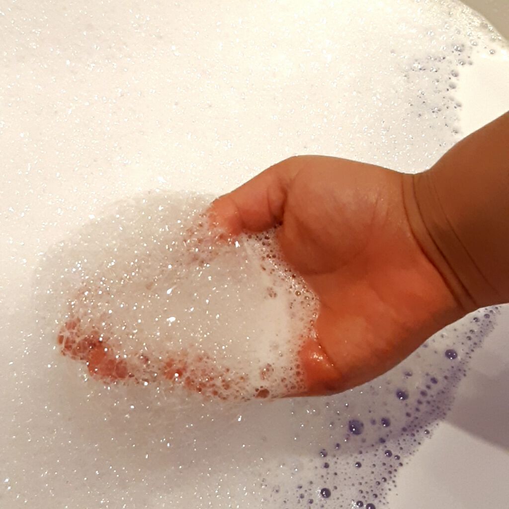 贅沢泡とろ 入浴料 スリーピングアロマの香り/お湯物語/保湿系入浴剤を使ったクチコミ(4枚目)