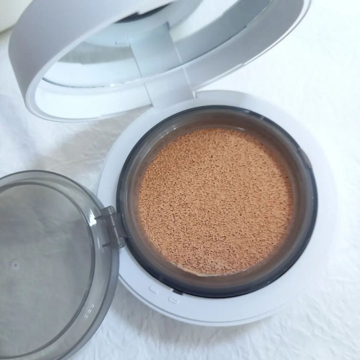 エアクッション カバー 21 ライトベージュ/IOPE/クッションファンデーションを使ったクチコミ（3枚目）