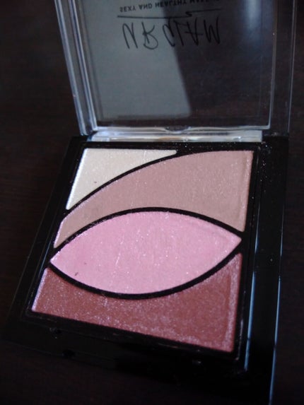 UR GLAM VELVET EYE COLOR PALETTE/U R GLAM/アイシャドウパレットを使ったクチコミ(2枚目)