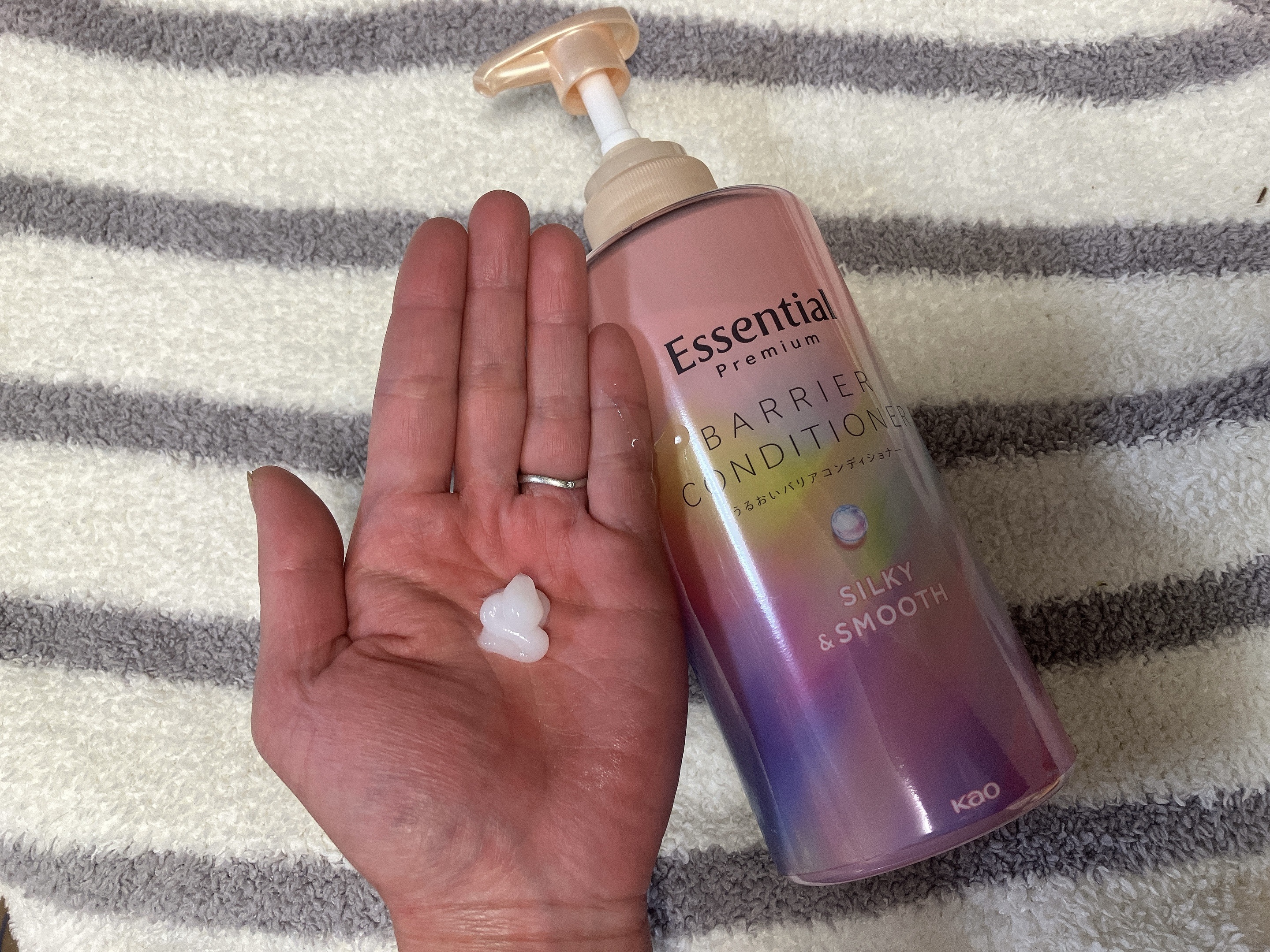 エッセンシャルプレミアム バリアシャンプー・コンディショナー シルキー＆スムース/エッセンシャル/市販シャンプーを使ったクチコミ（3枚目）