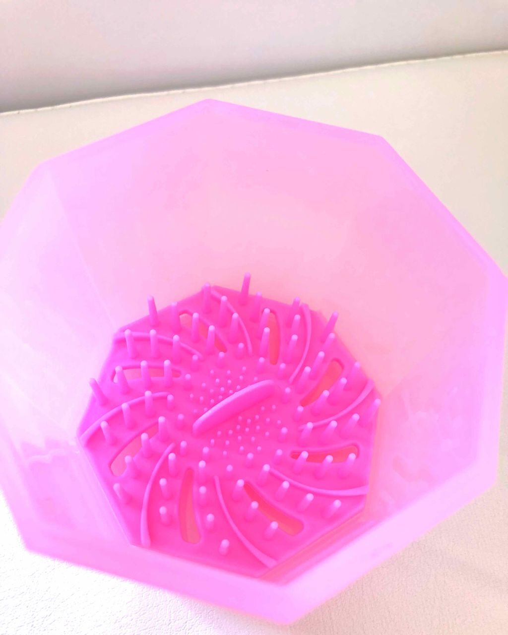 メイクブラシクリーナー/DAISO/その他化粧小物を使ったクチコミ(2枚目)