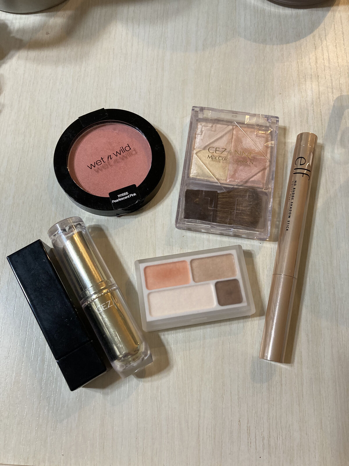 Color Icon Blush/wet 'n' wild/パウダーチークを使ったクチコミ（1枚目）