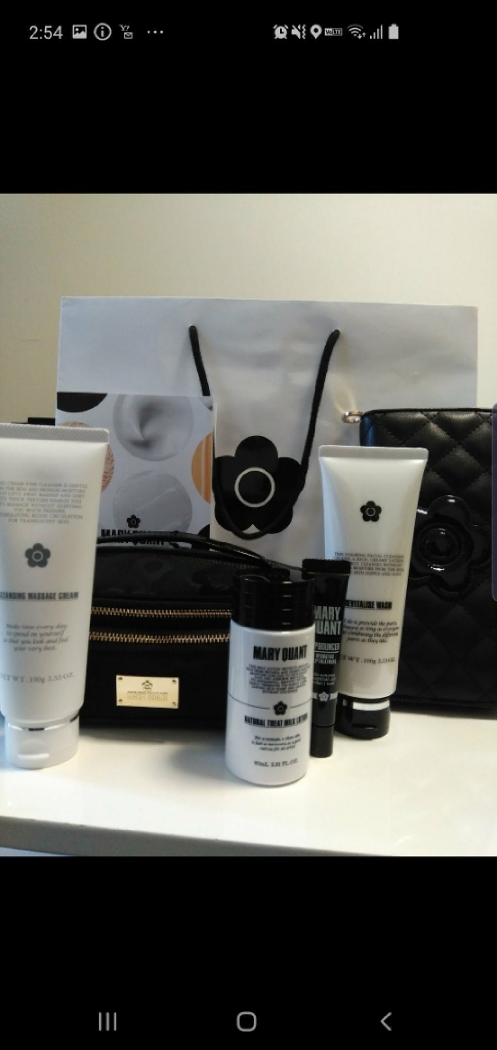 fresh_beauty_wxxx on LIPS 「マリークワントの洗顔、クレンジングクリーム、乳液、リップグロス..」(1枚目)