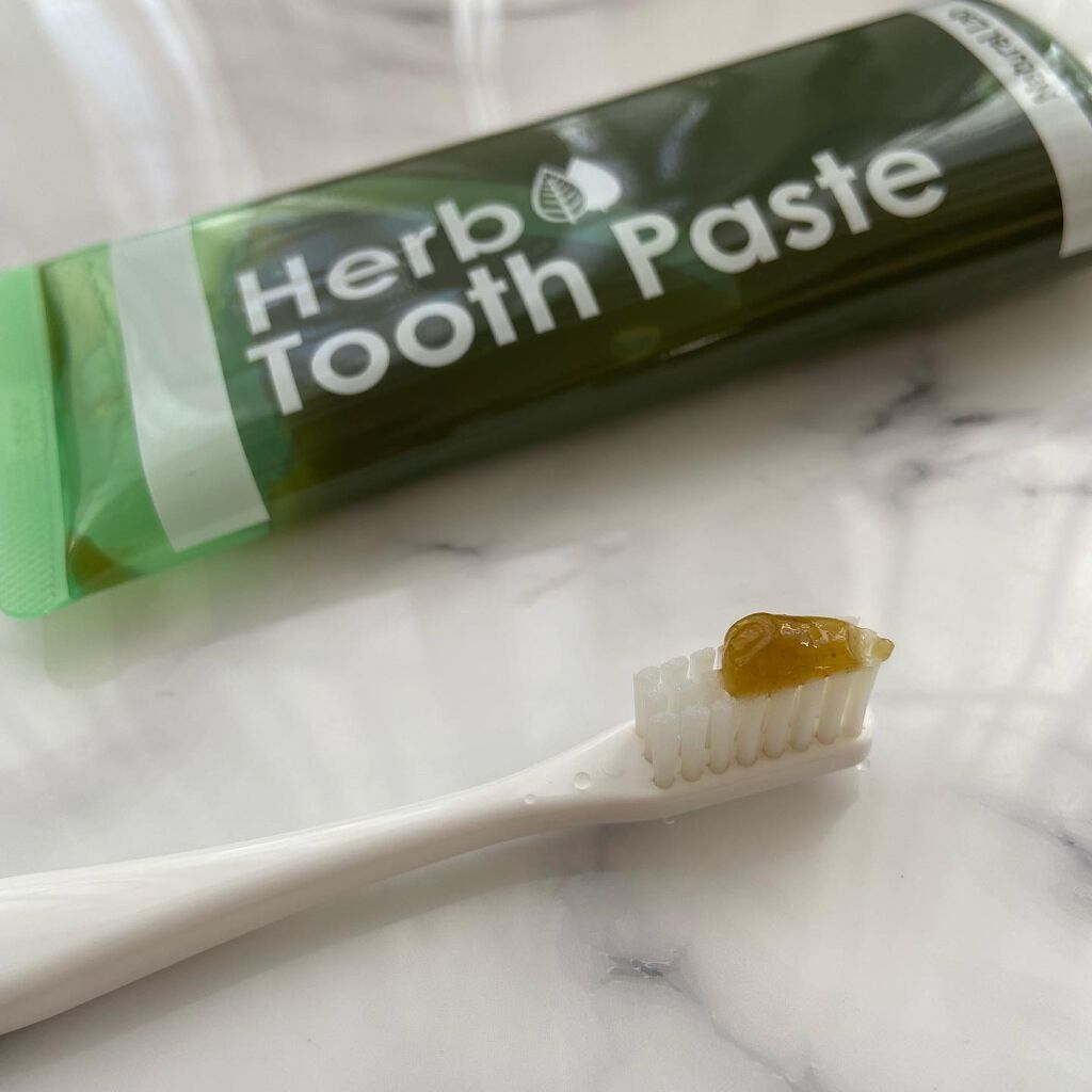ナチュラボ 生ハーブ歯みがき/ナチュラルラボラトリーズ/歯磨き粉を使ったクチコミ（3枚目）