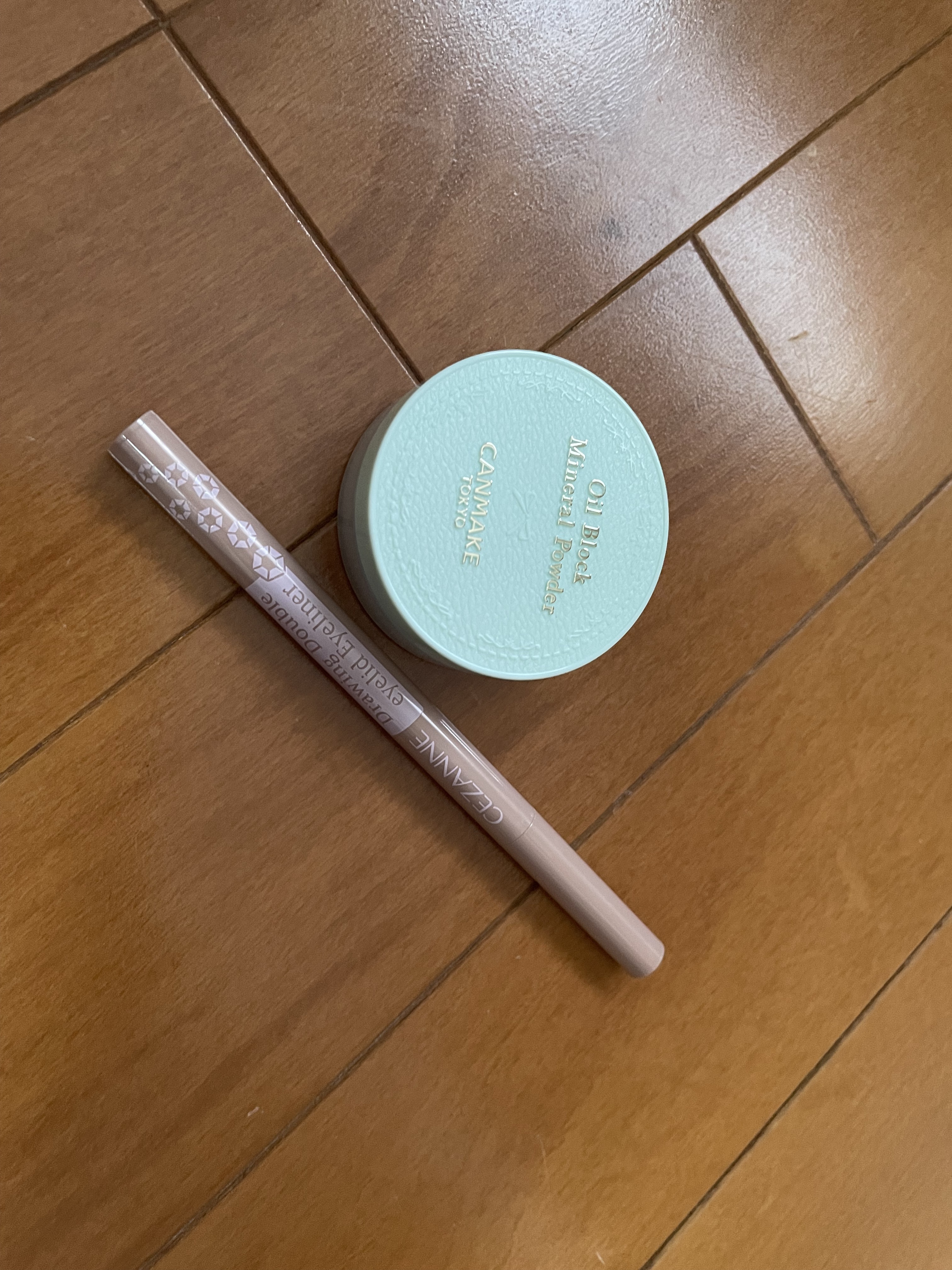 描くふたえアイライナー/CEZANNE/リキッドアイライナーを使ったクチコミ（2枚目）