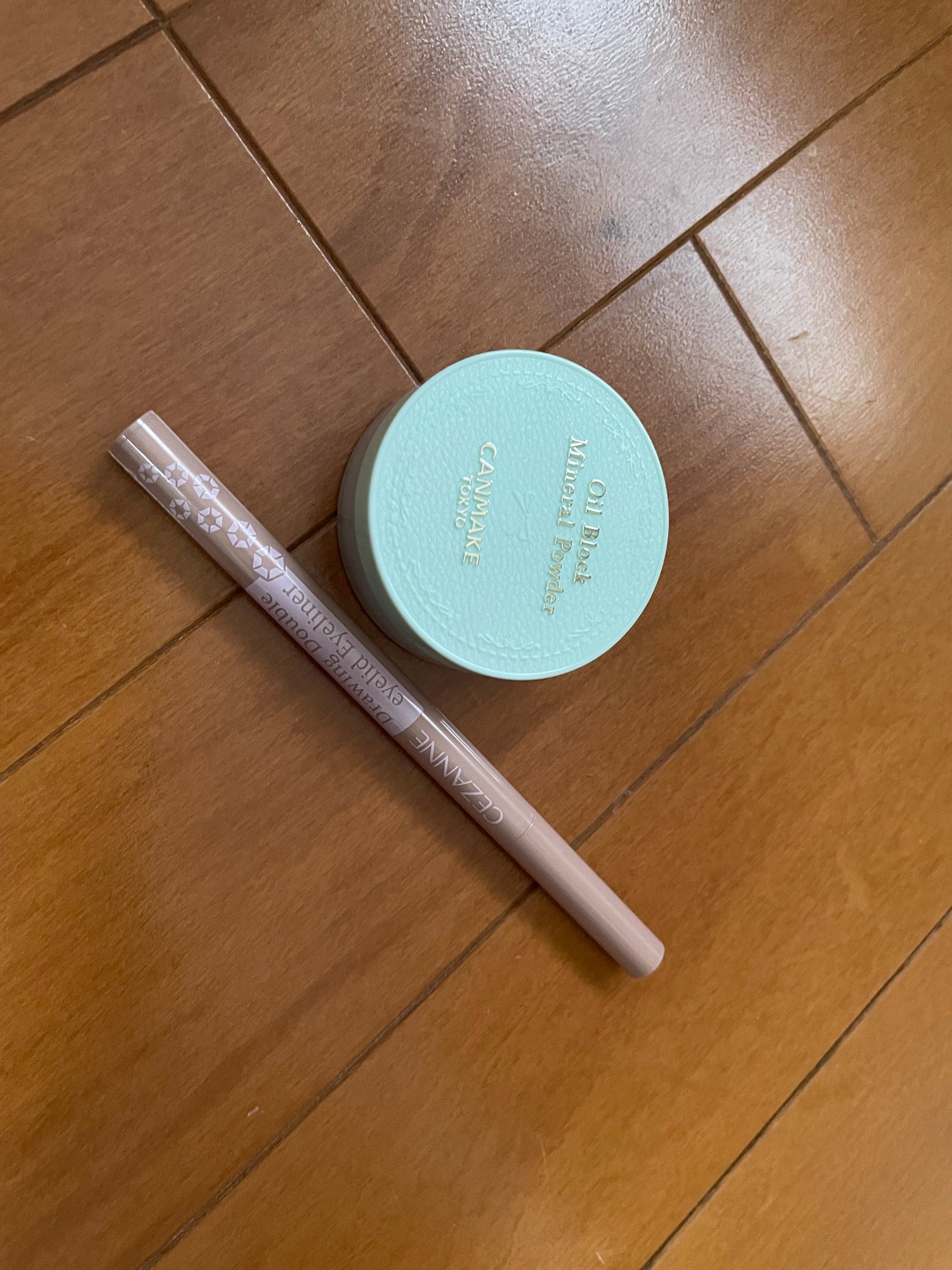 描くふたえアイライナー/CEZANNE/リキッドアイライナーを使ったクチコミ(2枚目)