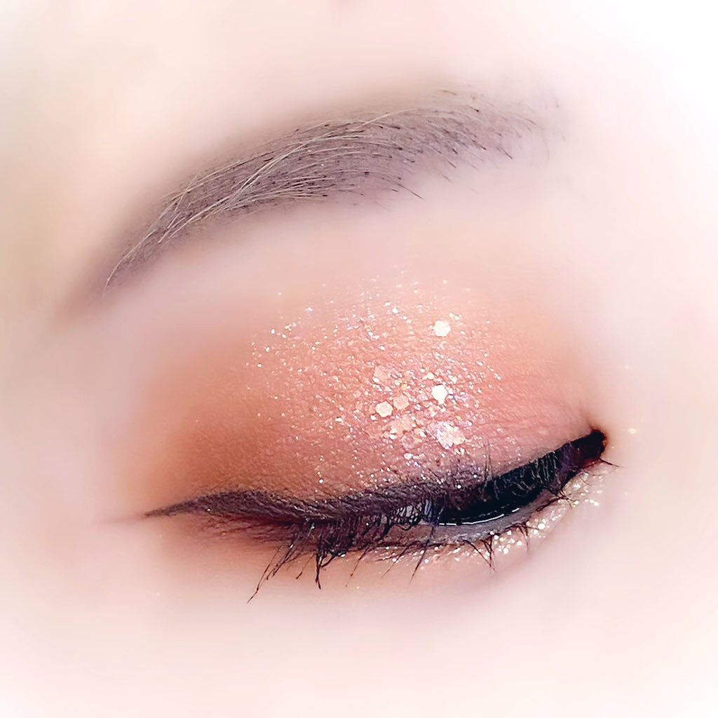 ジューシーラスティングティント/rom&nd/リップティントを使ったクチコミ（2枚目）