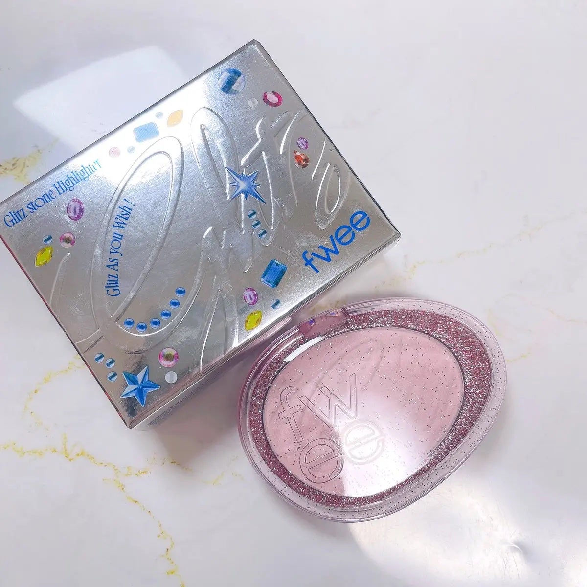 フィー グリッツストーンハイライター/fwee/パウダーハイライトを使ったクチコミ(1枚目)