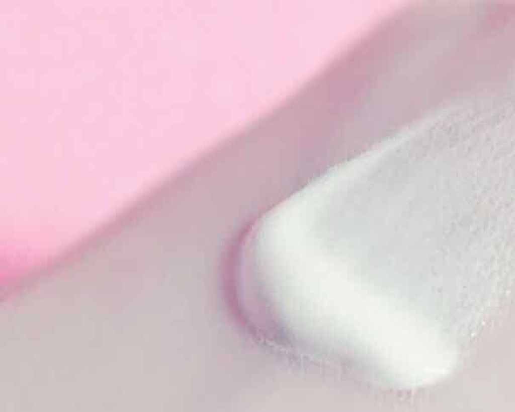 フェイス&ネックホワイター/KATE/化粧下地を使ったクチコミ(2枚目)