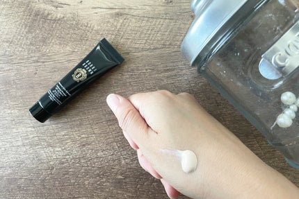 インテンシブ セラム ラディアンス プライマー/BOBBI BROWN/化粧下地を使ったクチコミ(2枚目)