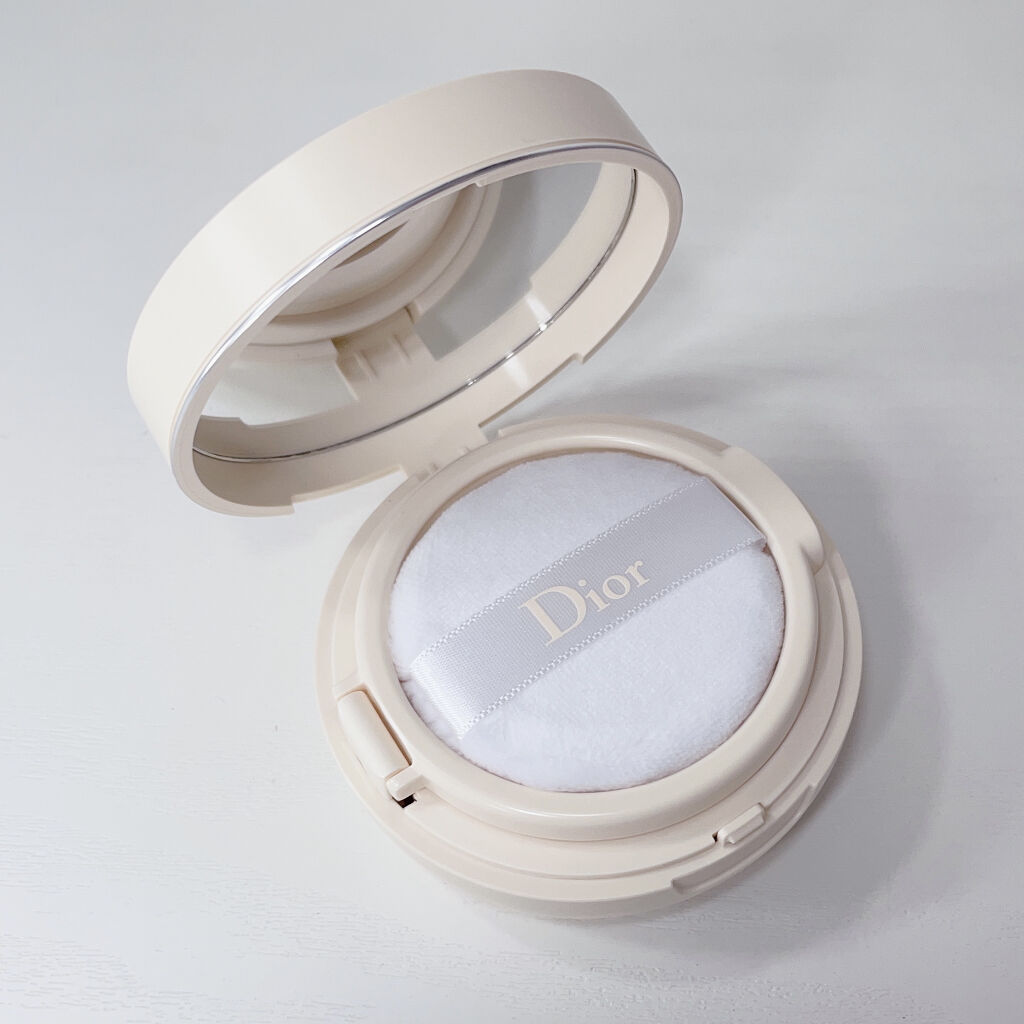 ディオールスキン フォーエヴァー クッション パウダー/Dior/ルースパウダーを使ったクチコミ（2枚目）