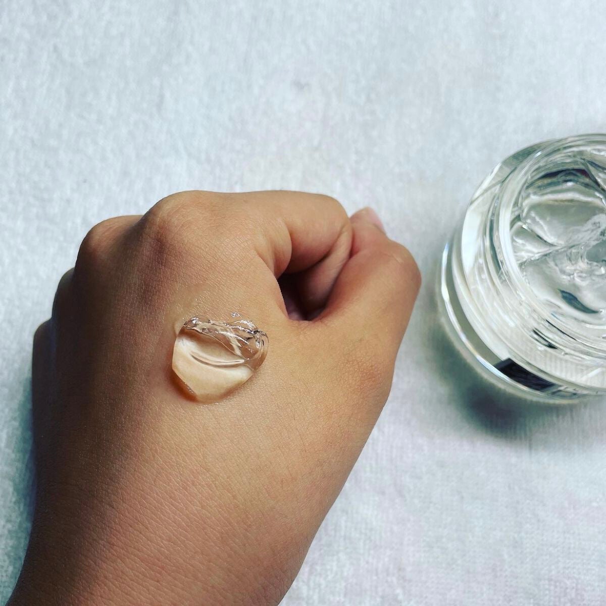 marin on LIPS 「「デルタピールジェル」明るい肌へと導くピーリングジェル。メラニ..」(3枚目)