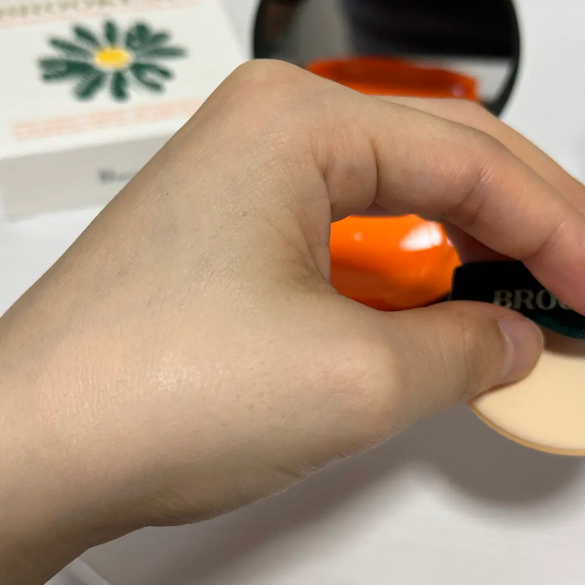 スキンエンハンサー コンパクト クッション (マット)/BROOKESIA/クッションファンデーションを使ったクチコミ（3枚目）