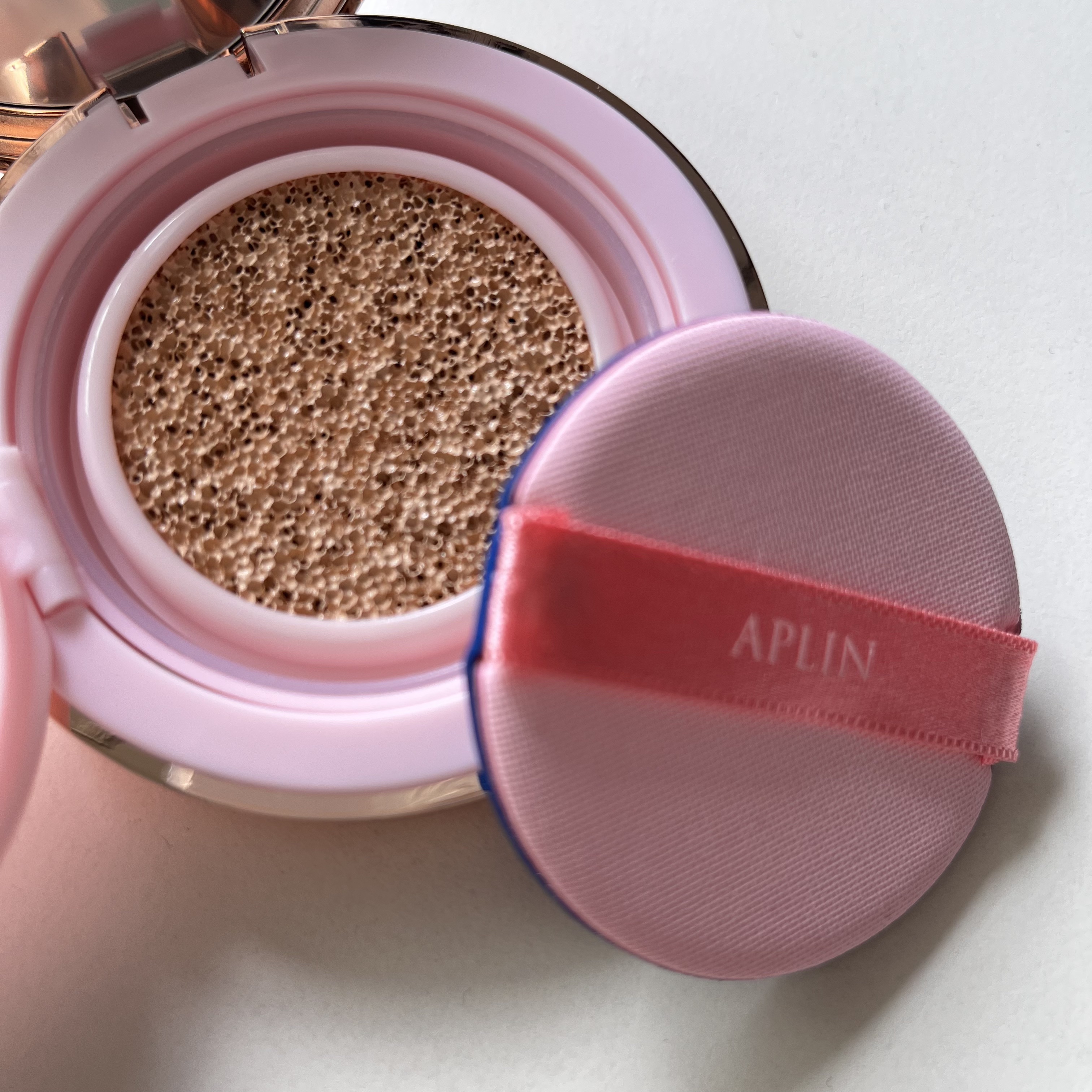 ピンクティーツリーカバープライマークッション/APLIN/クッションファンデーションを使ったクチコミ（2枚目）