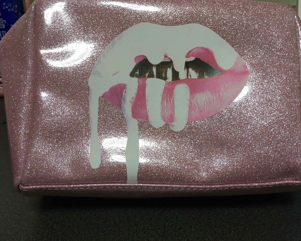 カイリーポーチ/Kylie Cosmetics/化粧ポーチを使ったクチコミ（1枚目）