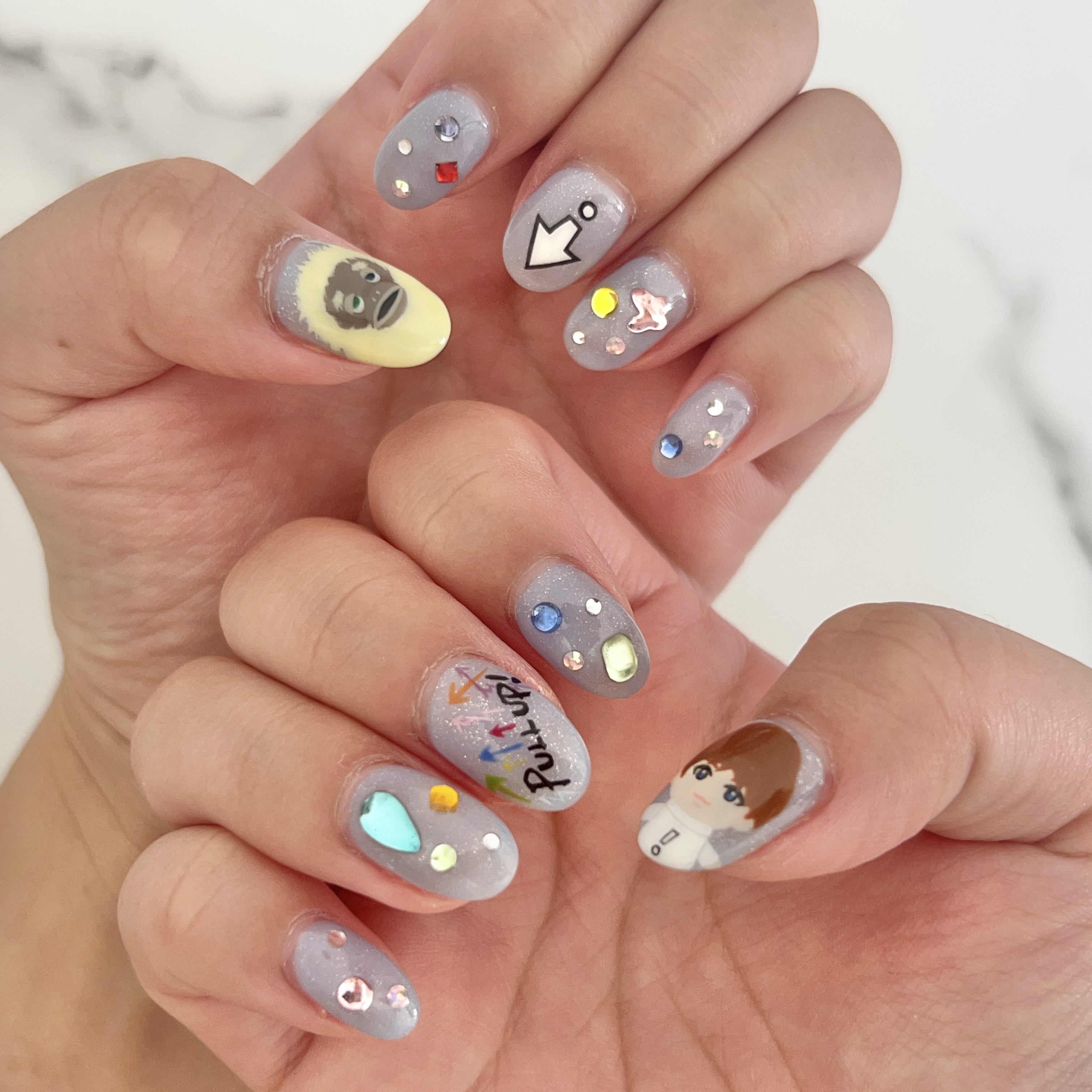 #ジェルネイル,#宝石ネイル,#痛ネイルのネイルデザイン