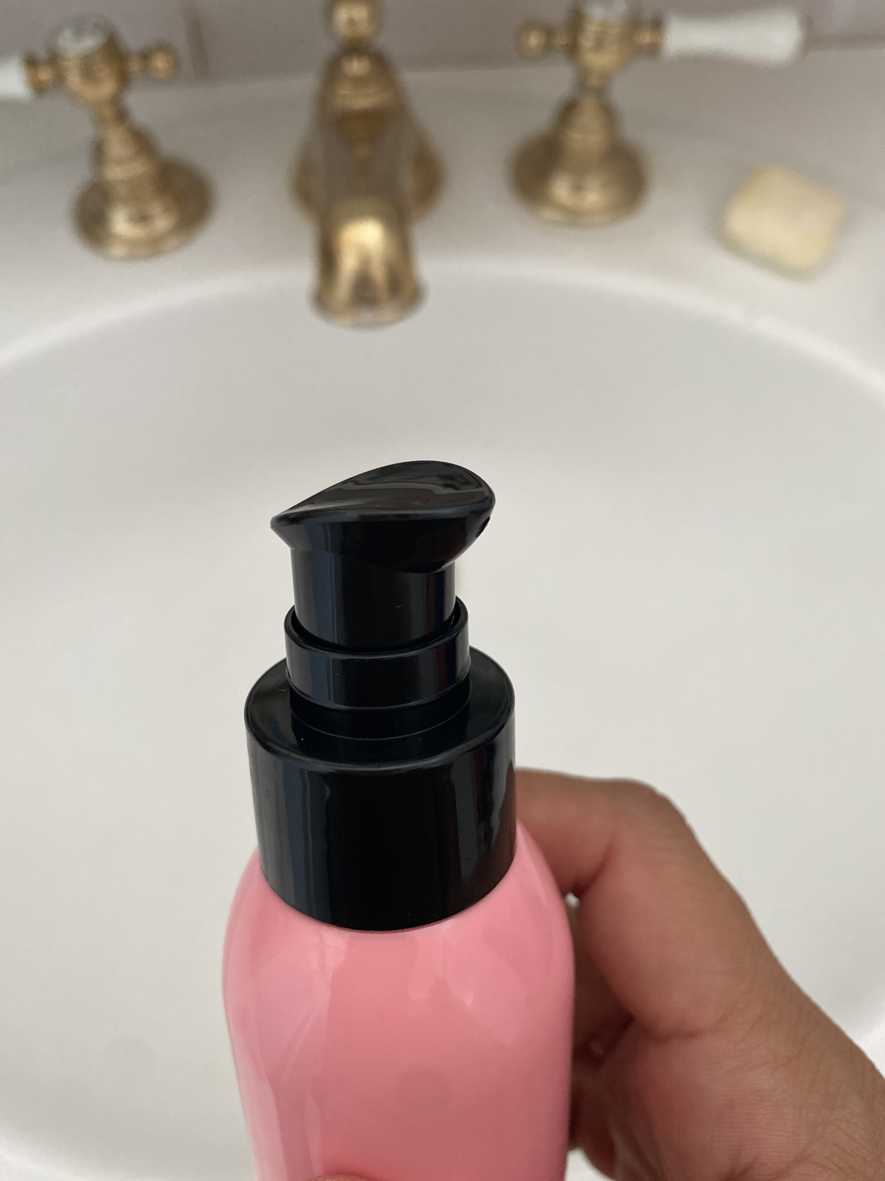 ナチュラル フェミニンミルク ローズゼラニウム/フィルミケア/ボディミルクを使ったクチコミ（2枚目）