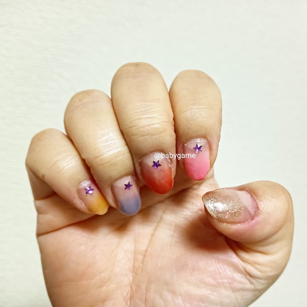 パル カラージェル グリッターピンク/キャンドゥ/ジェルネイルを使ったクチコミ（2枚目）