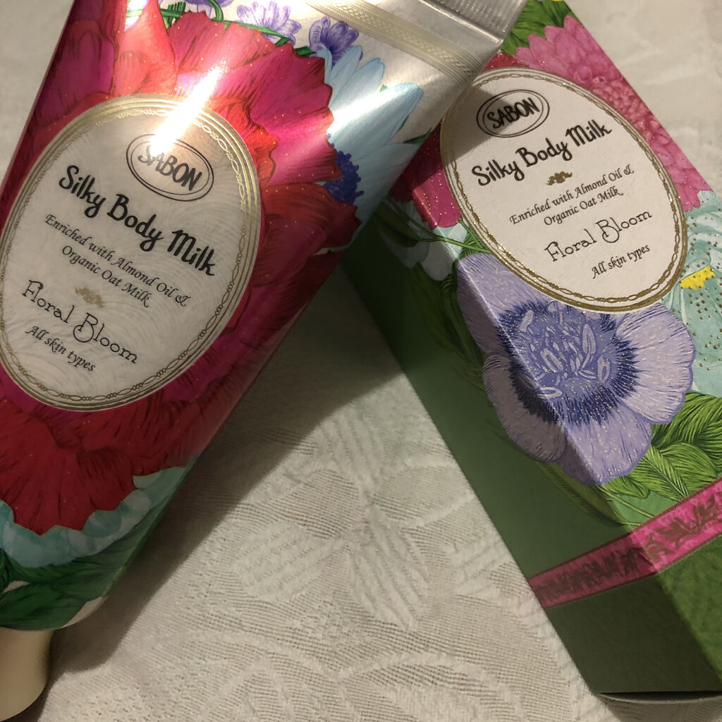 SABON　シルキーボディミルク✨フローラル・ブルーム
春が待ち遠しくなる華やかな香り😍

サボンのボディミルク大好きです！
毎年限定などなど色々な香りを買ってますが
こちらは去年の春先頃に限定販売していた香りです。

サボンのボディミル