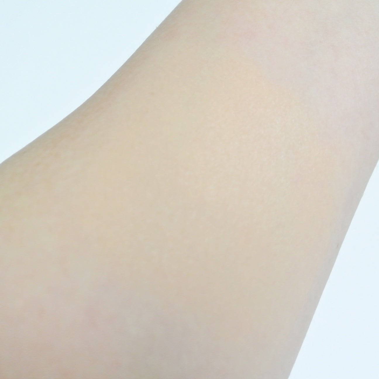 ライトリフレクティング ファンデーション/NARS/リキッドファンデーションを使ったクチコミ(4枚目)