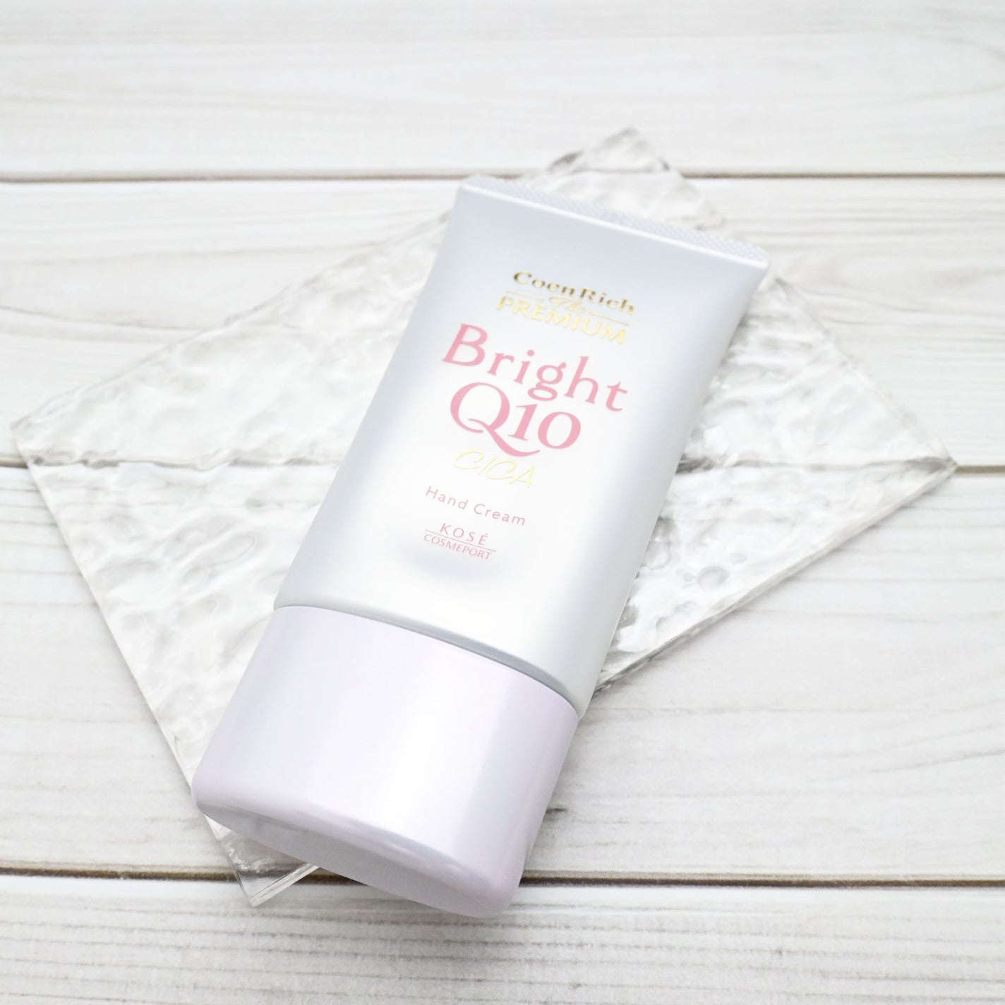 コエンリッチ ザ プレミアム ライトアップ モイストガード ハンドクリーム/コエンリッチQ10/ハンドクリームを使ったクチコミ(2枚目)