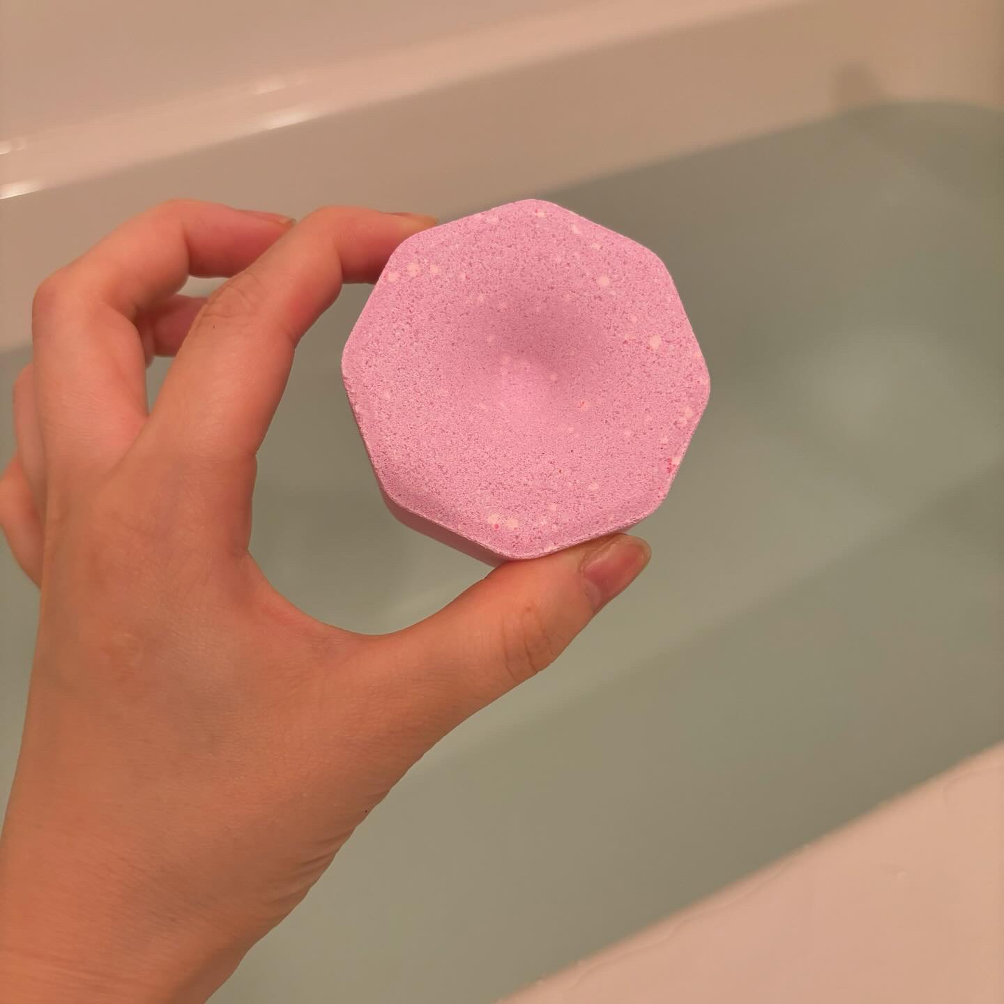 バブ モンスターバブルMEGA級 ボコボコ泡 スパイシーエナジーの香り​/バブ/炭酸系入浴剤を使ったクチコミ（3枚目）