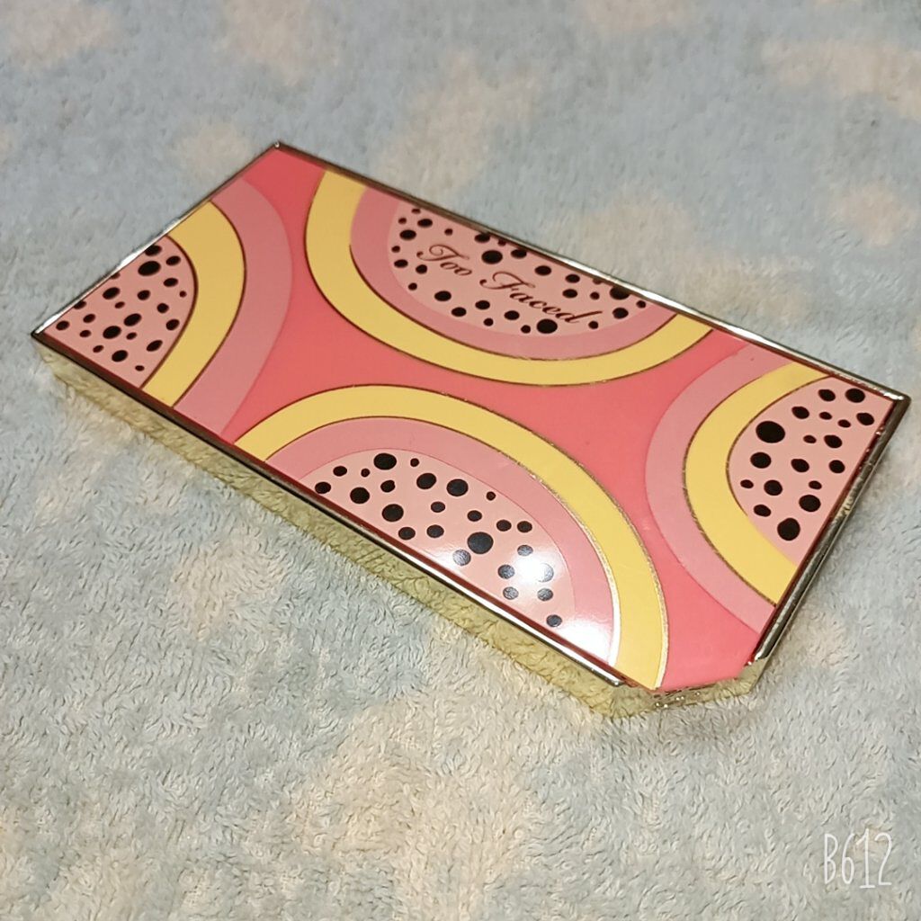 パパイヤ ポップ アイシャドウ パレット/Too Faced/アイシャドウパレットを使ったクチコミ(2枚目)