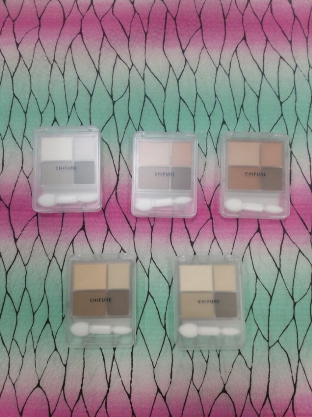 グラデーション アイシャドウ/ちふれ/アイシャドウパレットを使ったクチコミ(1枚目)