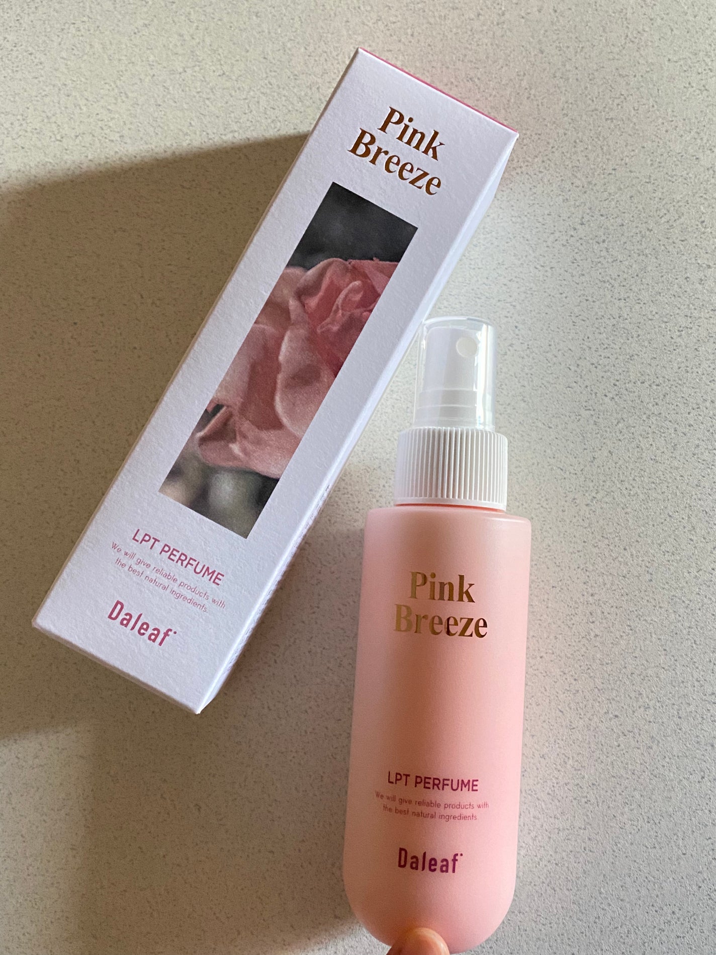 パフュームヘアパックインミスト Pink Breeze/Daleaf/アウトバストリートメントを使ったクチコミ(8枚目)