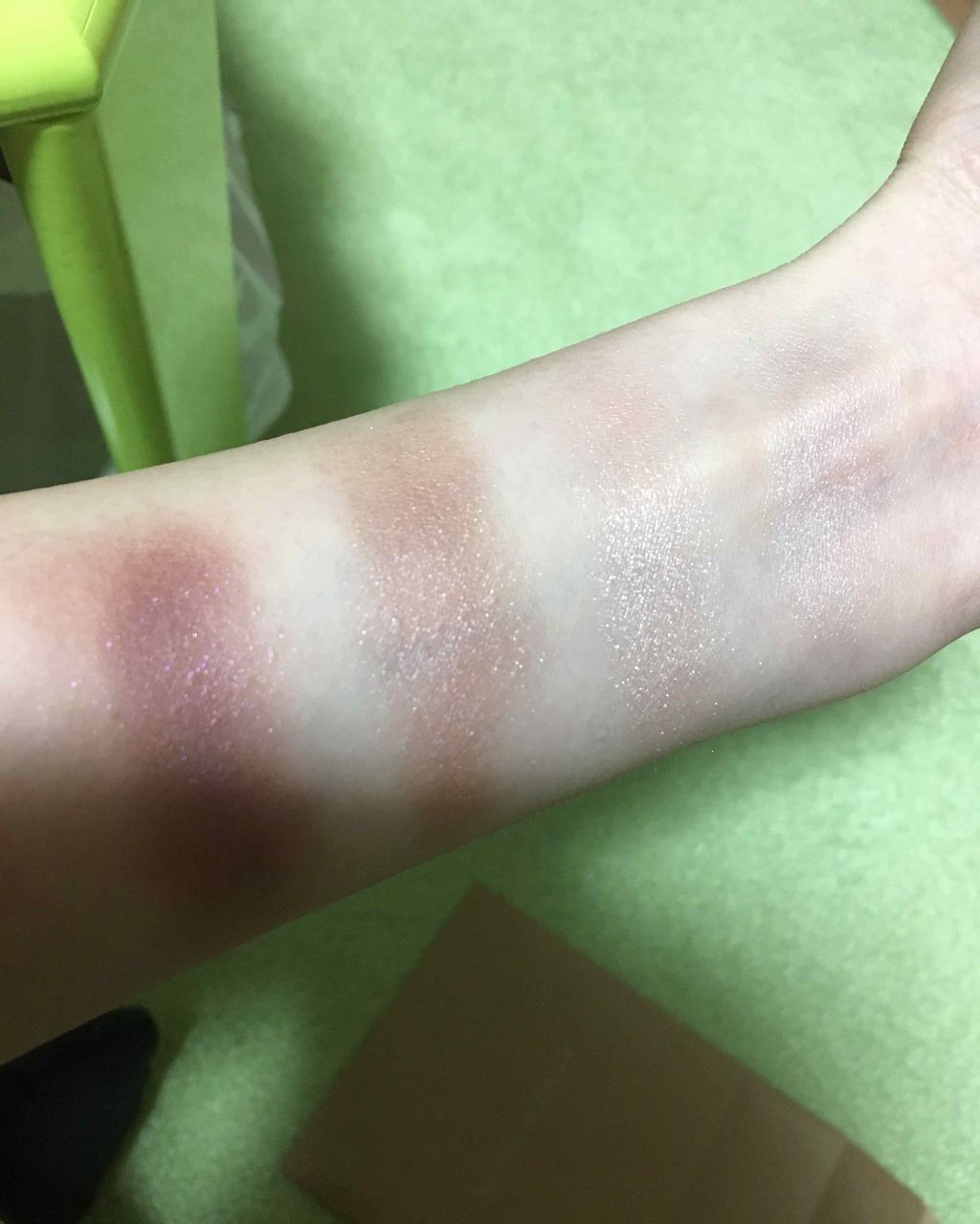 リアルクローズシャドウ/excel/アイシャドウパレットを使ったクチコミ(2枚目)