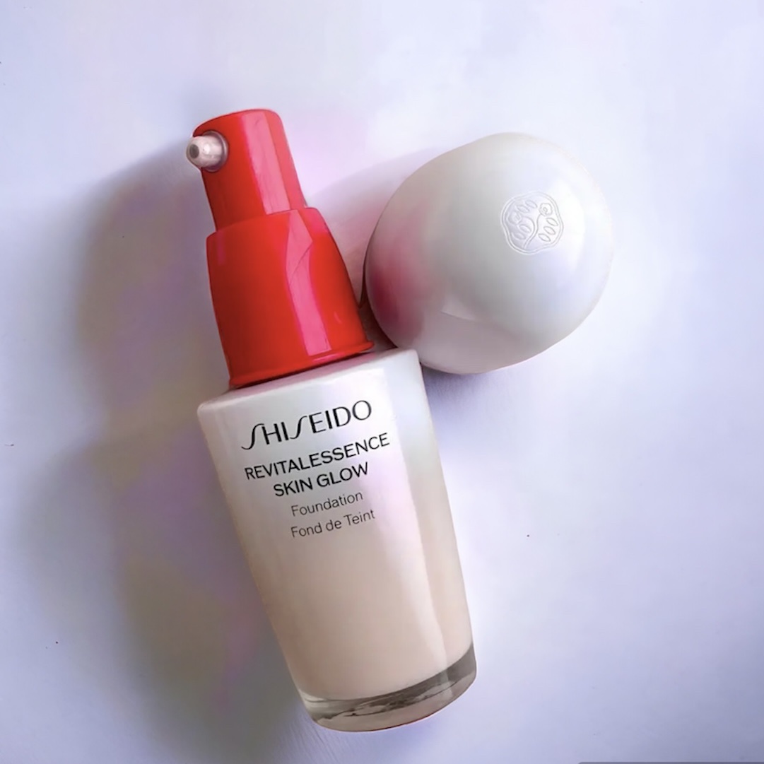 エッセンス スキングロウ ファンデーション/SHISEIDO/リキッドファンデーションを使ったクチコミ（1枚目）