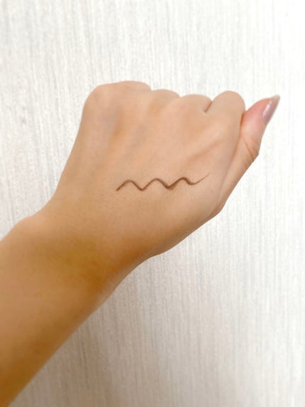 スキルレスライナー/LUMIURGLAS/リキッドアイライナーを使ったクチコミ(1枚目)