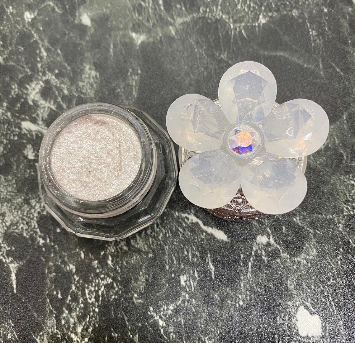 ジルスチュアート クリスタルブルーム ジェリービジュー/JILL STUART/ジェル・クリームアイシャドウを使ったクチコミ(1枚目)