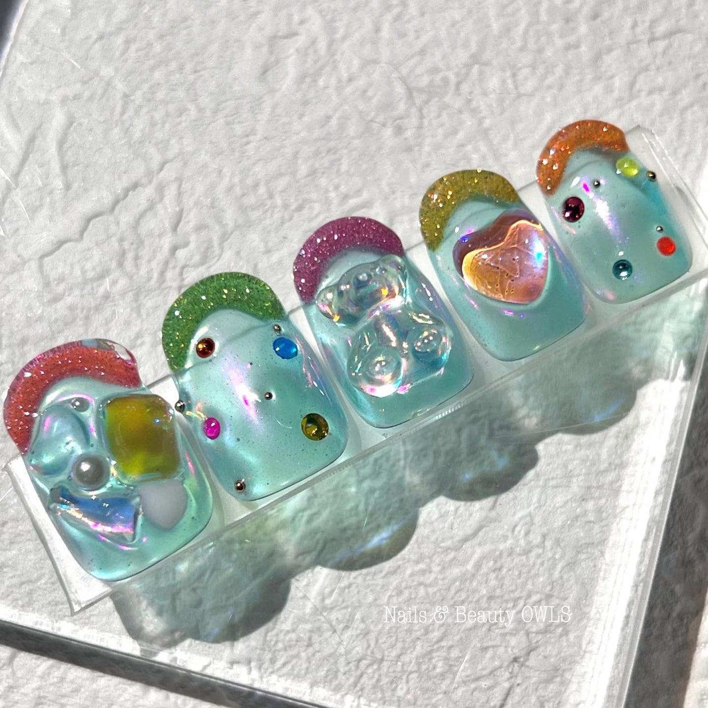 ぴよこれいと あうるす on LIPS 「夏になるとオーロラパウダー使いがち。アイスジェル( @iceg..」(2枚目)