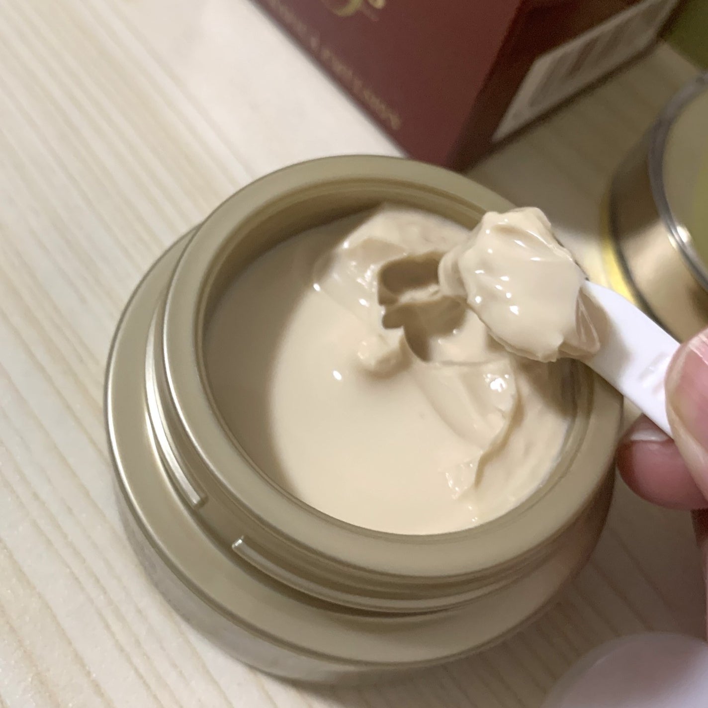 タプリス プエラフィカ エマルション/ドクターベルツ/フェイスクリームを使ったクチコミ(6枚目)