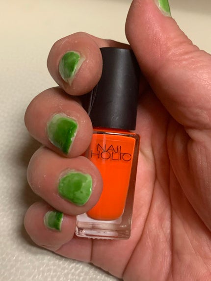ネイルホリック Vivid color OR202/ネイルホリック/マニキュアを使ったクチコミ(1枚目)
