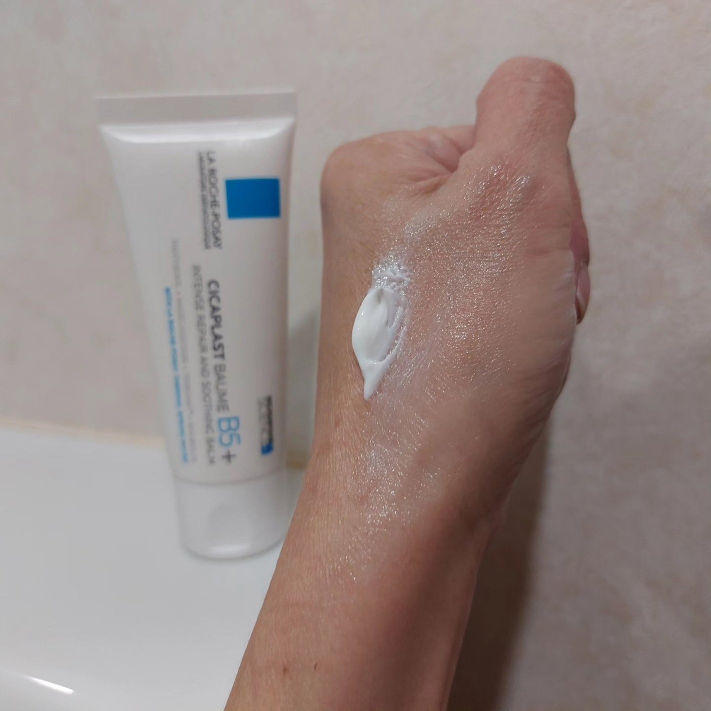 シカプラスト リペアクリーム B5+ /ラ ロッシュ ポゼ/フェイスクリームを使ったクチコミ(4枚目)